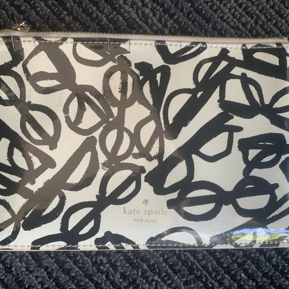 Kate Spade Pouch